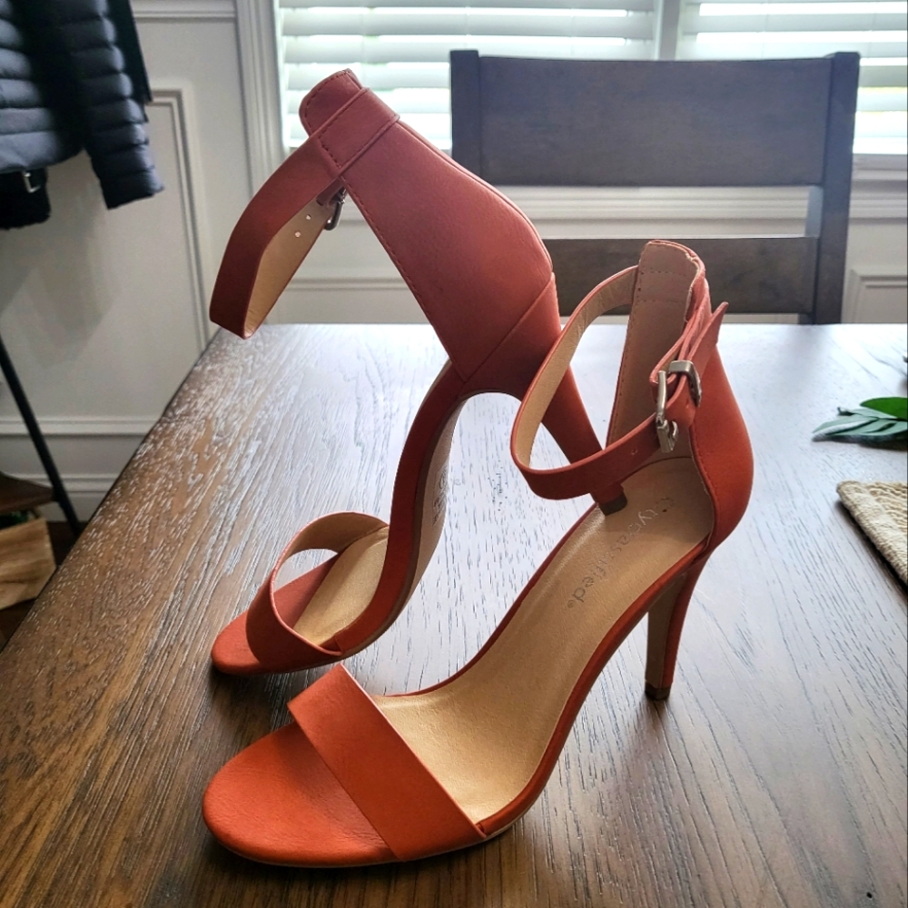 Miss Lola High Heels